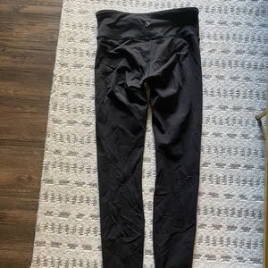 Lululemon Wonder Under Full Length Black Size 4